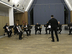 image-782